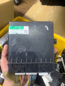 HỘP ĐIỀU HOÀ LEXUS LS460 88650-50472