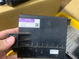 HỘP ĐIỀU HOÀ TOYOTA YARIS 88650-52591
