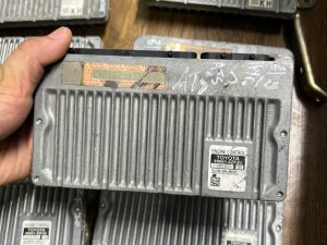 HỘP ĐIỀU KHIỂN ĐỘNG CƠ TOYOTA COROLLA ALTIS 89661-0ZF20