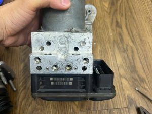 CỤM ABS Mercedes E W211 A2114311312