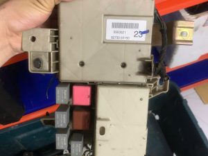 CẦU TRÌ TOYOTA CAMRY 82730-33150