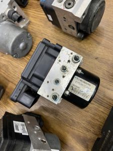 CỤM ABS SUBARU 27536YC080