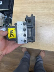 ABS Hyundai I30 2007-2012 mã 58920-2L300