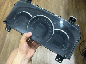 ĐỒNG HỒ TOYOTA CAMRY 83800-0X150