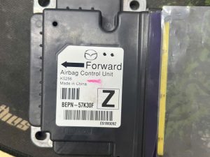 HỘP ĐIỀU KHIỂN TÚI KHÍ của xe MAZDA 3 BEPN-57K30F.