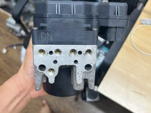 44540-53190 CỤM PHANH ABS LEXUS IS250