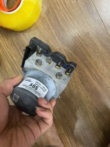 CỤM ABS KIA FOTE 58920-1M300
