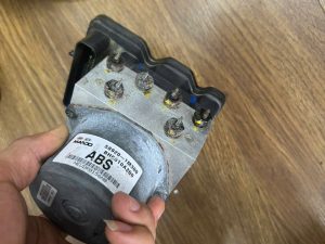 CỤM ABS KIA FOTE 58920-1M300