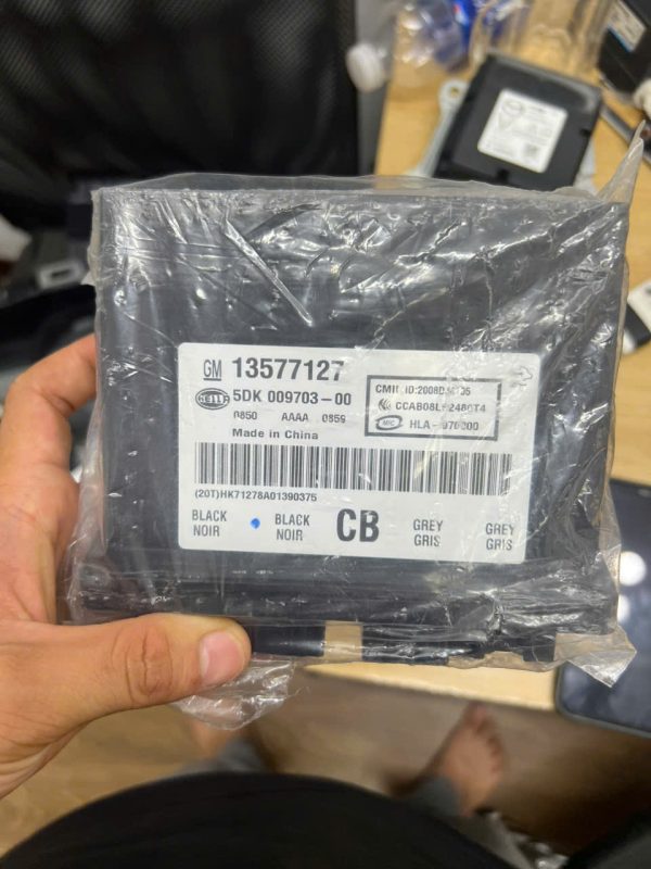 HỘP NHẬN CHÌA CRUZE 13577127