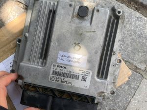 HỘP ECU TMT fgf00-3823351