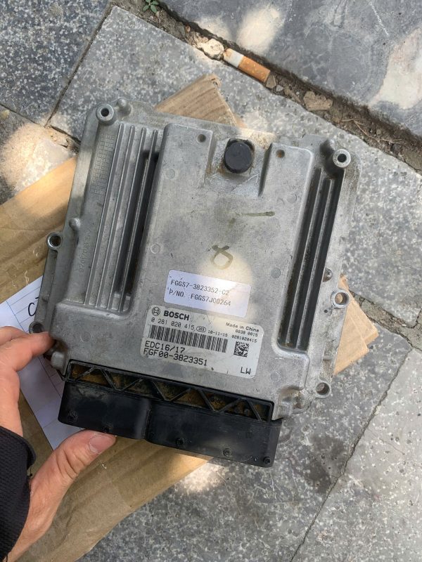 HỘP ECU TMT fgf00-3823351