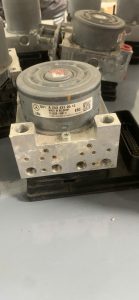 A2534310512 CỤM PHANH ABS MERCEDES-BEN W205 C-CLASS