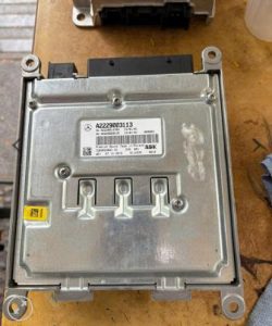 HỘP ÂM LY MERCEDES A2229003113